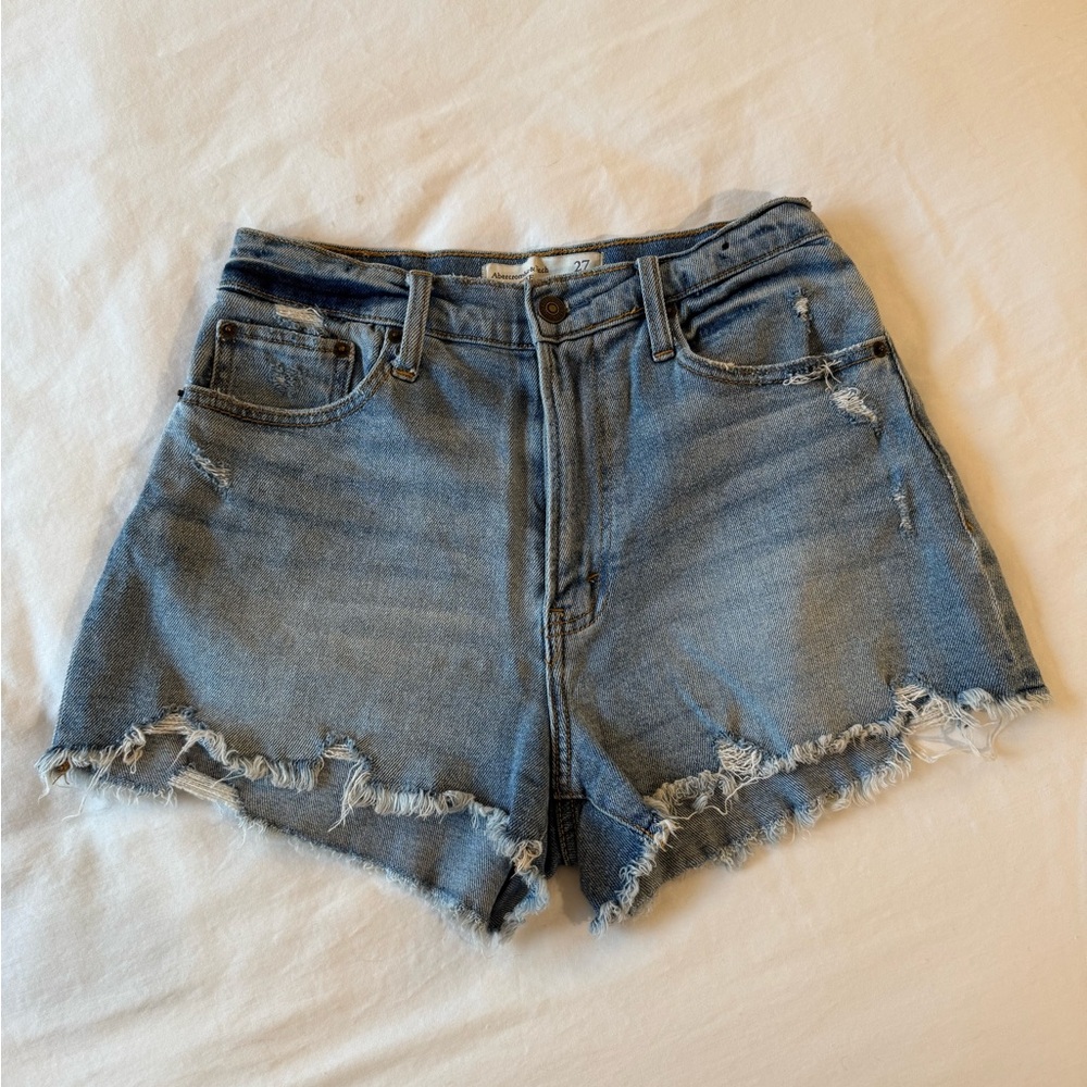 Abercrombie & Fitch High Rise Short Curve Love